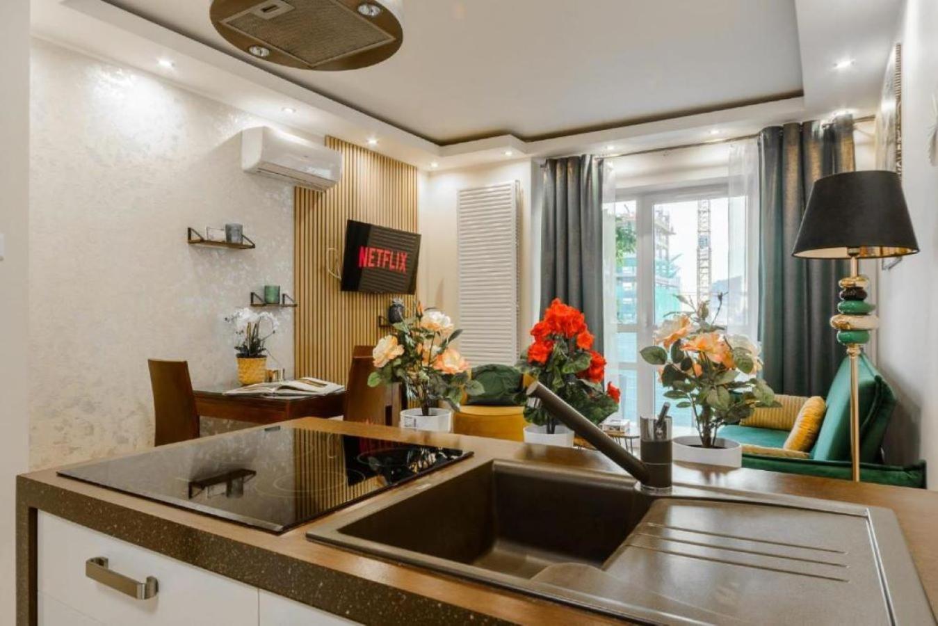 Luxury Apartments In Platinum Tower วอร์ซอ ภายนอก รูปภาพ